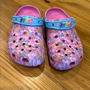 Kids Colorful Unicorn Lisa Frank Size 5 CROCS